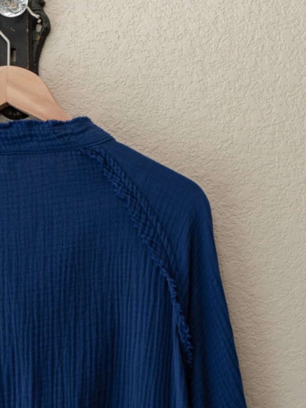 Zenana Gauze Button Up Shirt Blue Raw Hem Oversized Pocket Top Cotton Small - Picture 11 of 13